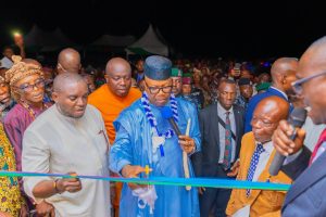 Akpabio gives out scholarships to his constituents 