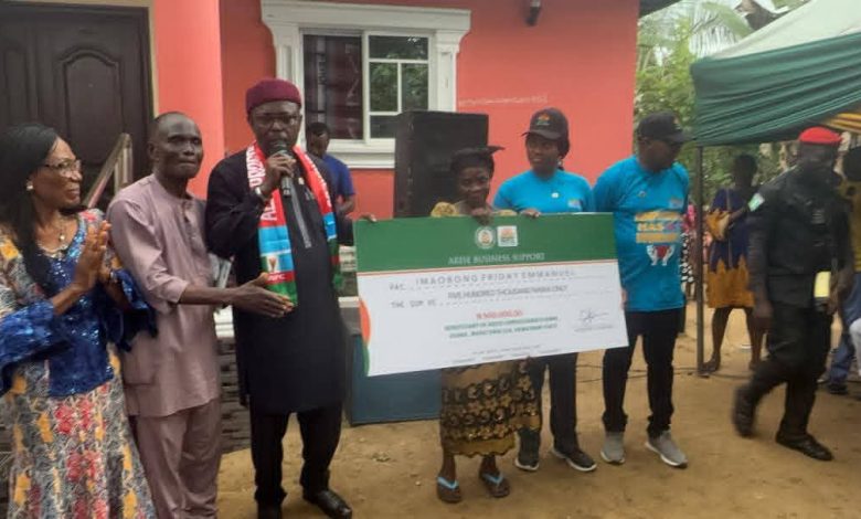 Presentation of Arise Compassionate Homes to beneficiaries