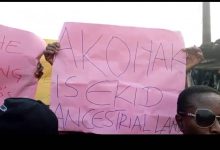 Ekid women protest